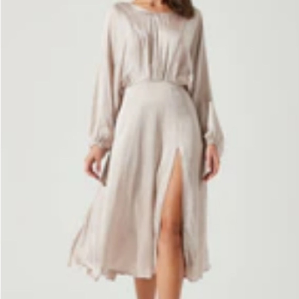 Astr Cream Slit Midi Dress